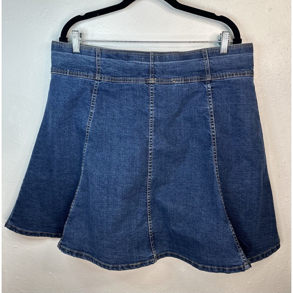 Women’s Plus Draper James Button Front Denim Pleated Mini Skirt Size 16 - Picture 3 of 9